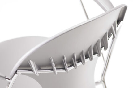 Chela American-made steel chair