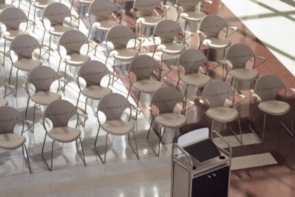 chela American-made steel chair, entourage lectern