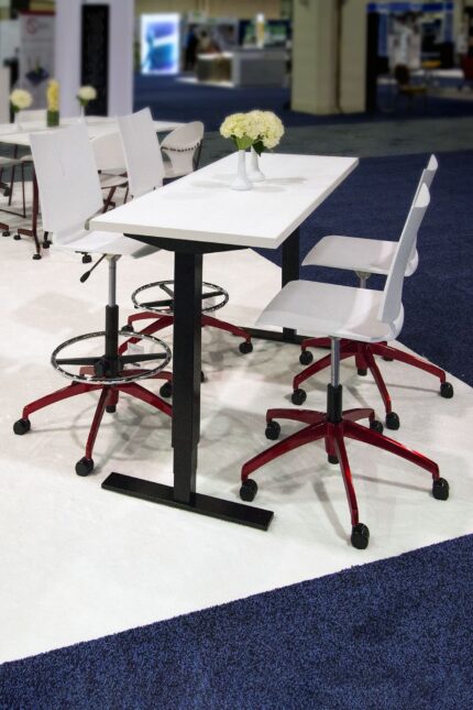 somet height adjust table