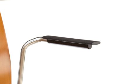 sate stacking chair