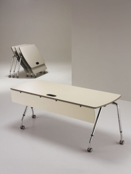TIM flip-top training table