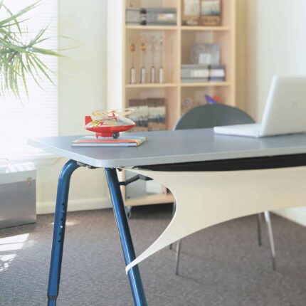 tim flip-top training table