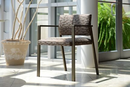 socius healthcare lounge chair