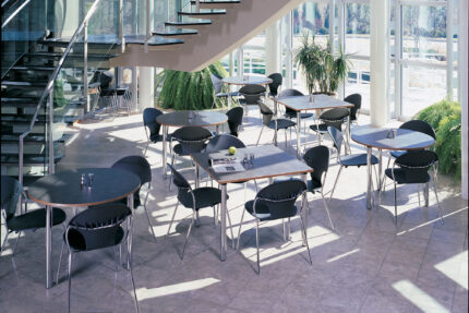 wavelink modular table, chela steel chair