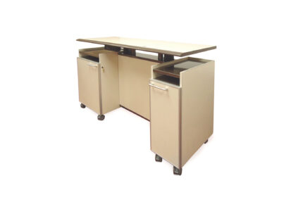 equip instructor furniture