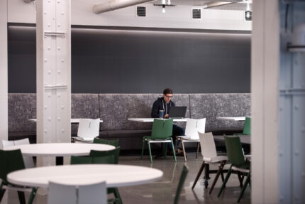 eliga commercial table, quanta max chair