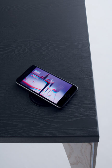 arvo table, v charge wireless power