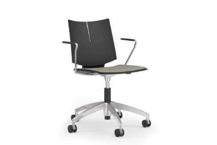 quanta max chair