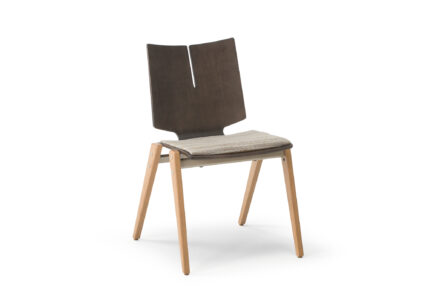quanta max chair