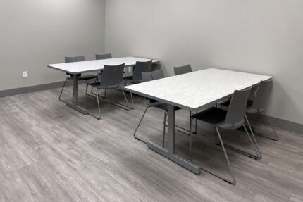uno2 table, quanta max chair