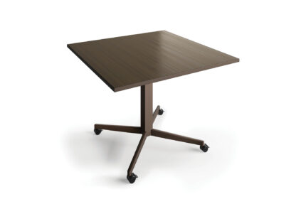 eliga commercial table