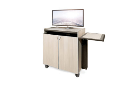 equip instructor furniture